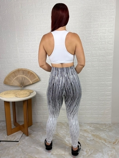 Calça Poliamida Jacquard Linhas - Absoluta Moda Fitness