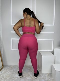 Conjunto de Calça Poliamida Recortes com Canelado e Brilhoso na internet