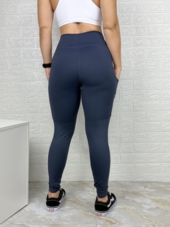 Calça Poliamida Com Bolsos Laterais na internet