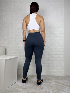 Calça Poliamida Com Bolsos Laterais - Absoluta Moda Fitness