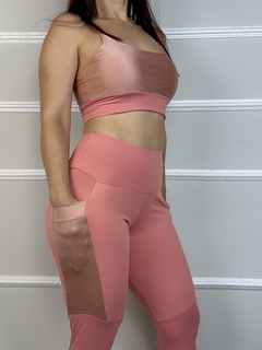 Conjunto de Calça Com Bolso e Tecido Brilhoso em Poliamida - Absoluta Moda Fitness