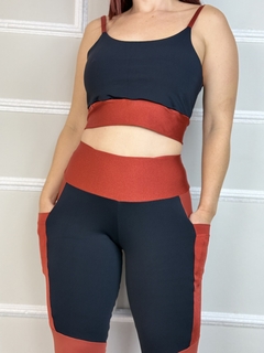 Conjunto de Calça Poliamida com Bolsos Bicolor na internet