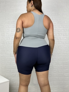 Conjunto de Bermuda Bicolor em Poliamida na internet