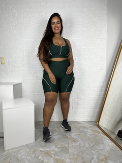 Conjunto de Short de Poliéster com Viés e Top de Alça
