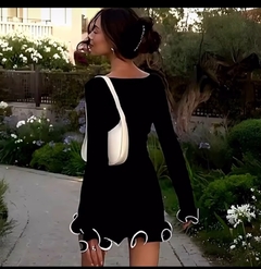 Vestido manga larga plisado old money en internet