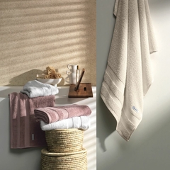 TOALHA DE BANHO AURA LOW TWIST - BRANCO - comprar online