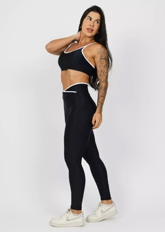 Conjunto Clássico - Preto e Branco - comprar online