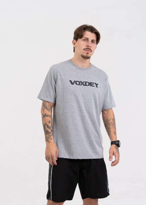 CAMISETA REGULAR CLASSIC - CINZA