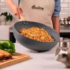 Wok Antiadherente Hudson 28 Cm Aluminio Color Gris Granito