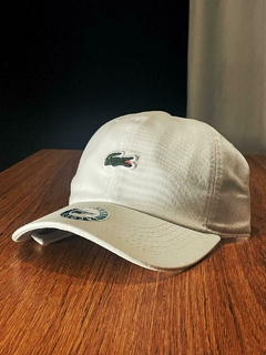 Boné LACOSTE Ajustável Logo Bordado Minimalista