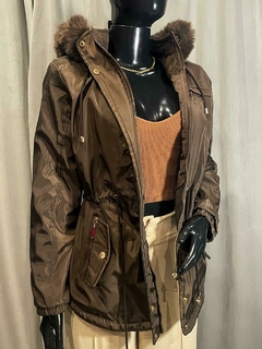Jaqueta Parka com Capuz Forro Peluciado - comprar online
