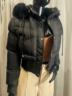 Jaqueta Puffer Peluciada com Capuz Removível
