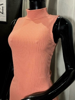 Vestido Curto Gola Alta Tubinho Canelado