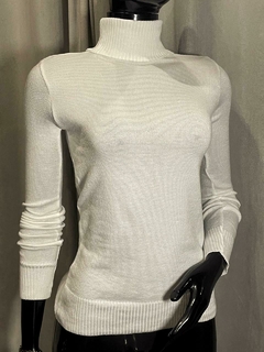 Blusa de Lã Gola Alta
