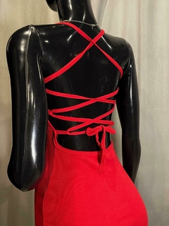 Vestido Curto Tubinho Costas Ajustável Trançada na internet