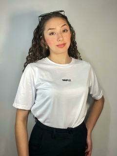 Camiseta Simple Essentials - comprar online