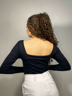 Body Manga Longa Corte Quadrado Essentials - comprar online