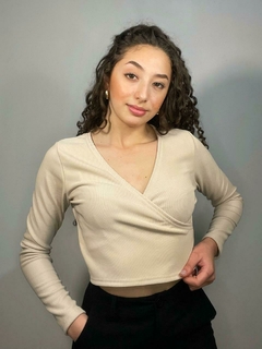 Cropped Transpassado Manga Longa Essentials