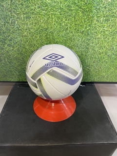 Pelota de Futsal Umbro en internet