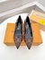 Sapato LOUIS VUITTON com Salto Baixo - comprar online