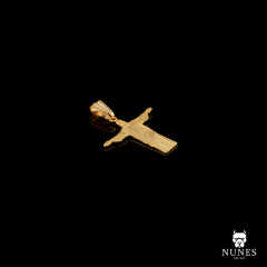 PINGENTE CRISTO REDENTOR 2X2CM ( 0.5G ) - BANHADO A OURO 18K - comprar online