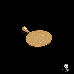 PINGENTE SAO BENTO REDONDO - BANHADO A OURO 18K - comprar online