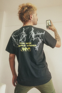 Imagen de REMERA THE NEW WORLD