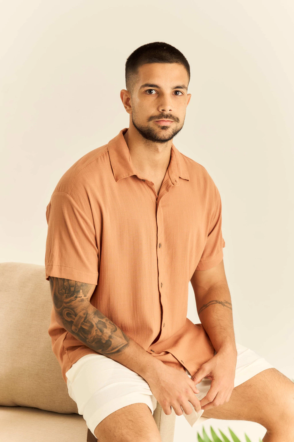 camisa de botão pecã