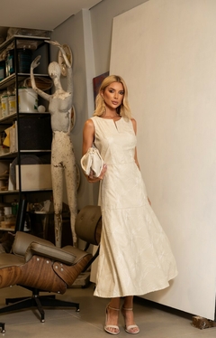 Vestido couro bordado na internet