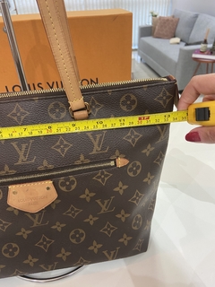 LOUIS VUITTON - IÉNA PM na internet