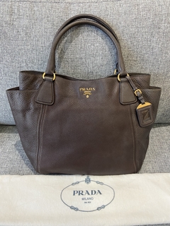 PRADA VITELLO DAINO MARROM