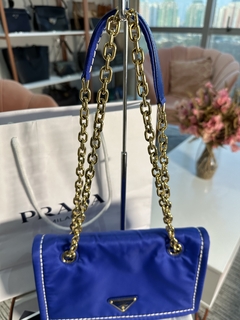 PRADA NYLON AZUL ROYAL na internet