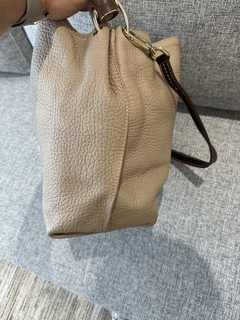 BOLSA CAROLINA HERRERA - COURO BEGE