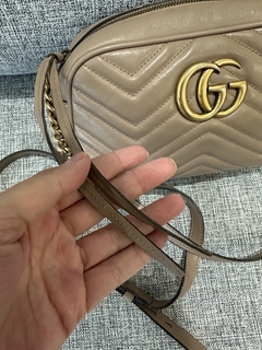 GUCCI MARMONT CAMERA BAG - NUDE ROSÉ na internet