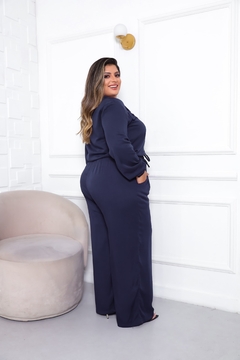 Conjunto Liso Calça Pantalona e Camisa com Botão Encapado (GG) na internet