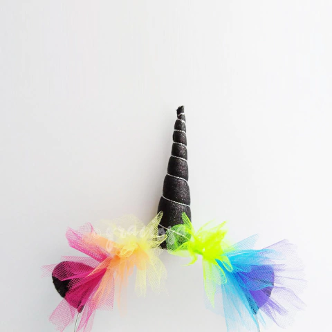 Balaca de unicornio escarchada - 9 colores en internet