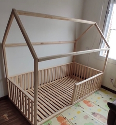 Cama Casinha Com Grade (Tamanho Solteiro)