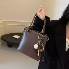 Imagem do Bolsa tote pequena estruturada feminina com alça
