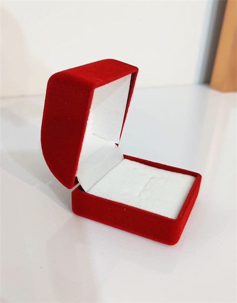 Caixinha de veludo para anel