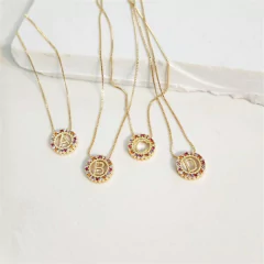 Colar Mandala Inicial Delicada Banhada a Ouro - comprar online