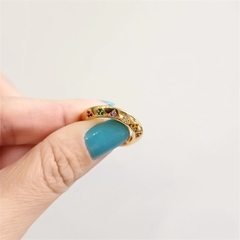 Imagem do Anel Detalhes Triângulos Cravejados Banhado