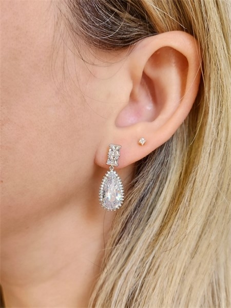 Brinco Luxo Ingrid Esplendor Banhado a Ródio Branco para Aluguel