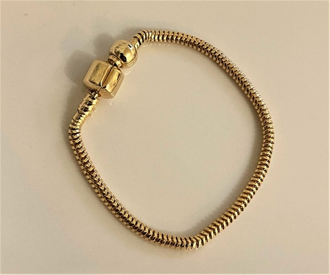 Pulseira para Berloques Banhada a Ouro
