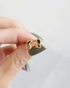 Brinco Mini Cavalo Marinho Banhado a Ouro