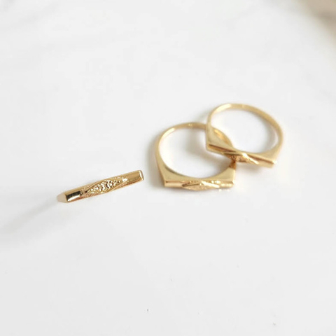 Anel Reto Aurea Banhado a Ouro