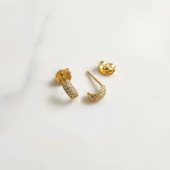 Brinco de Argola Cravejado Pequeno Banhado a Ouro - comprar online