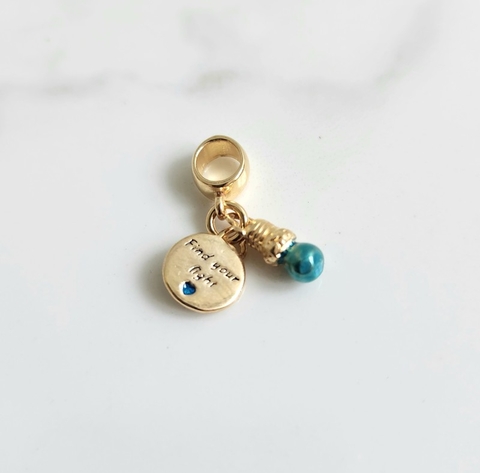 Berloque Find your light Banhado a Ouro