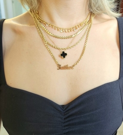 Colar Alhambra Preto Charm Banhado a Ouro na internet