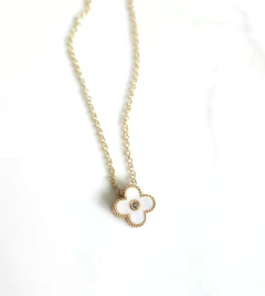 Colar Flor Zircônia Alhambra Virgínia Charm Banhado