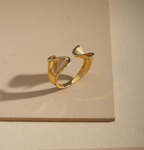 Anel Empíreo Vertigem Banhado a Ouro